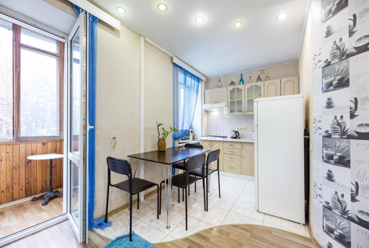 На Палаце Спорта Apartment เคียฟ ภายนอก รูปภาพ