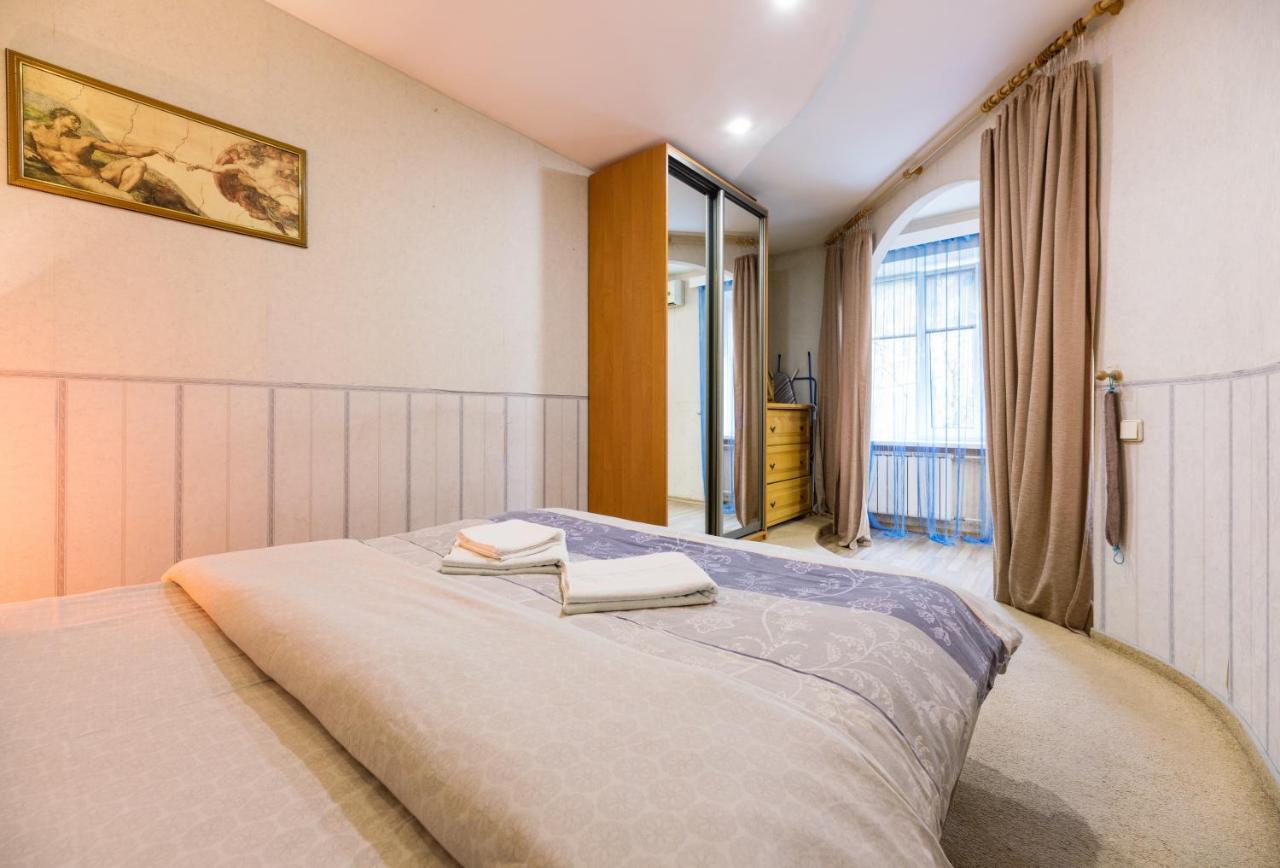 На Палаце Спорта Apartment เคียฟ ภายนอก รูปภาพ